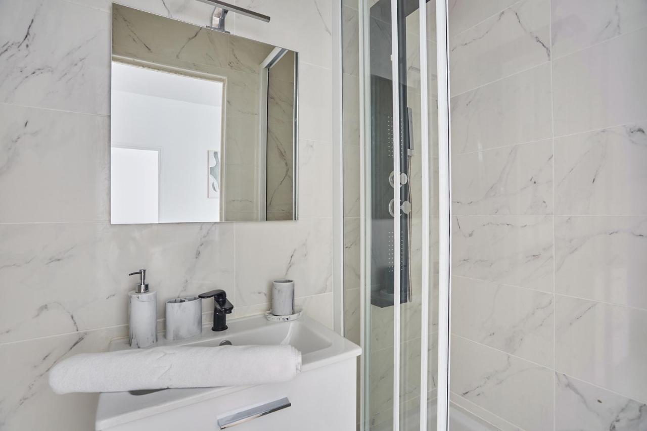Residence Neuilly Bois De Boulogne By Studio Prestige Bagian luar foto
